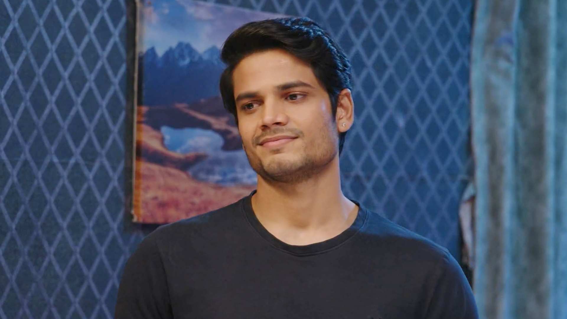 Rangai Jaane Rangma Online