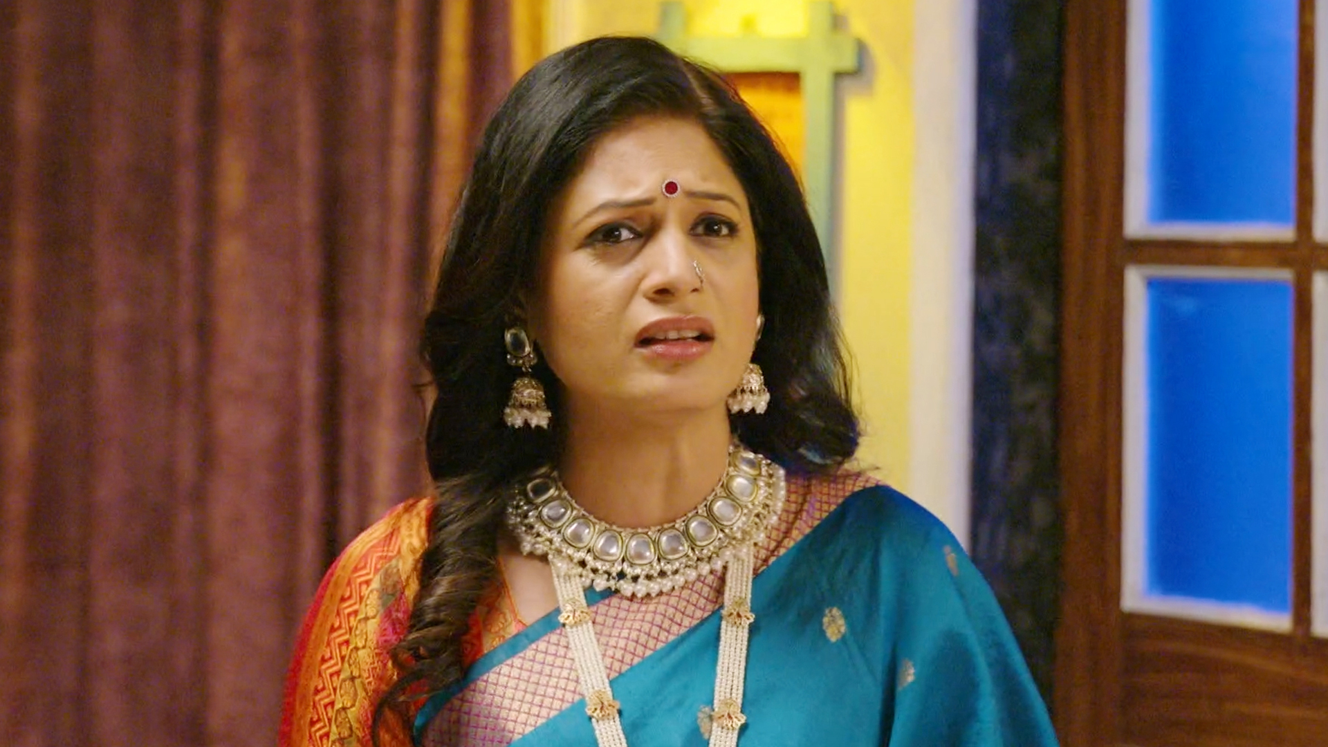 Rangai Jaane Rangma Online