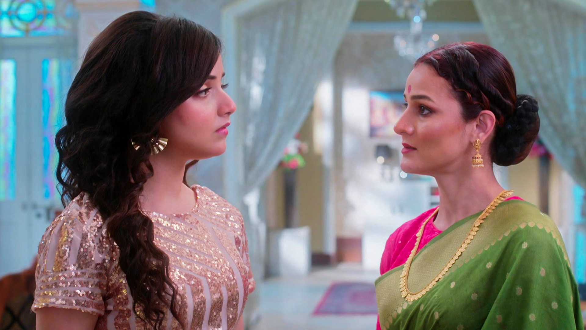 Aarti Anjali Awasthi Online