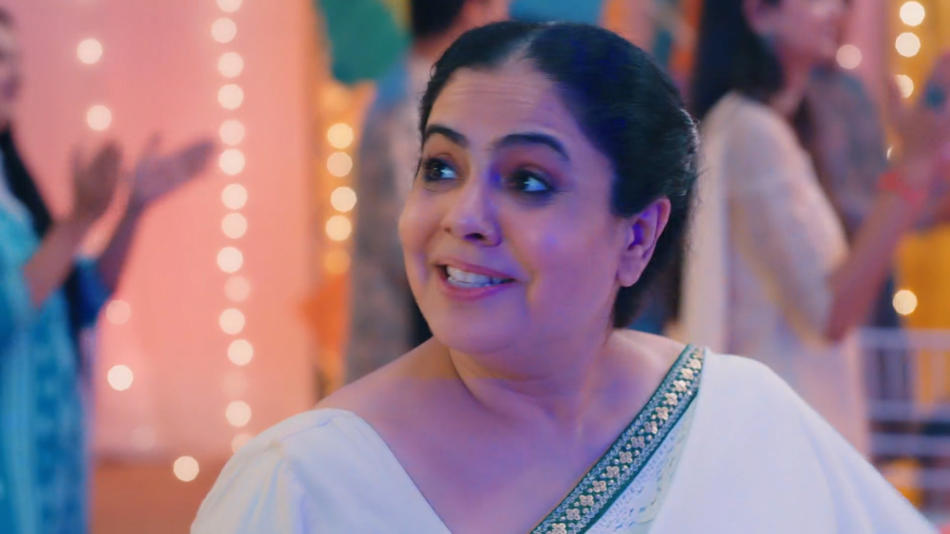 Maana Ke Hum Yaar Nahi Online