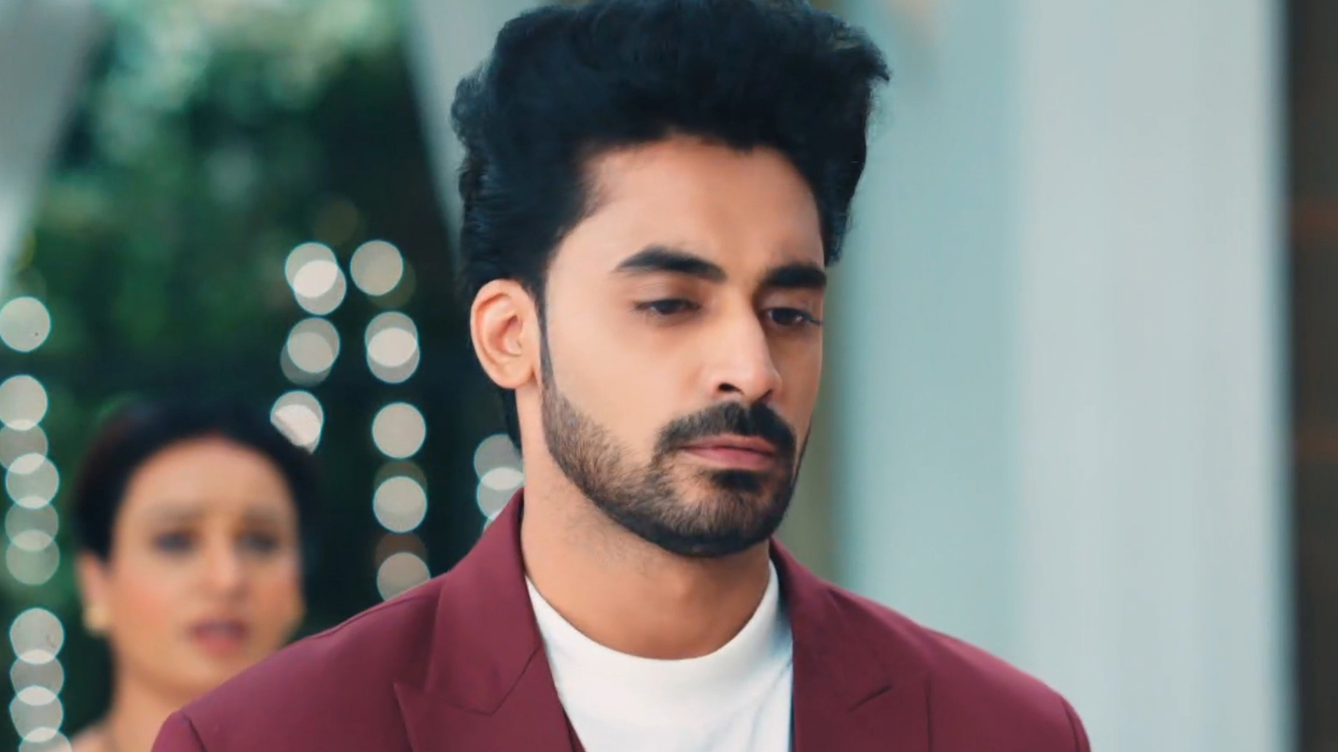 Maana Ke Hum Yaar Nahi Online