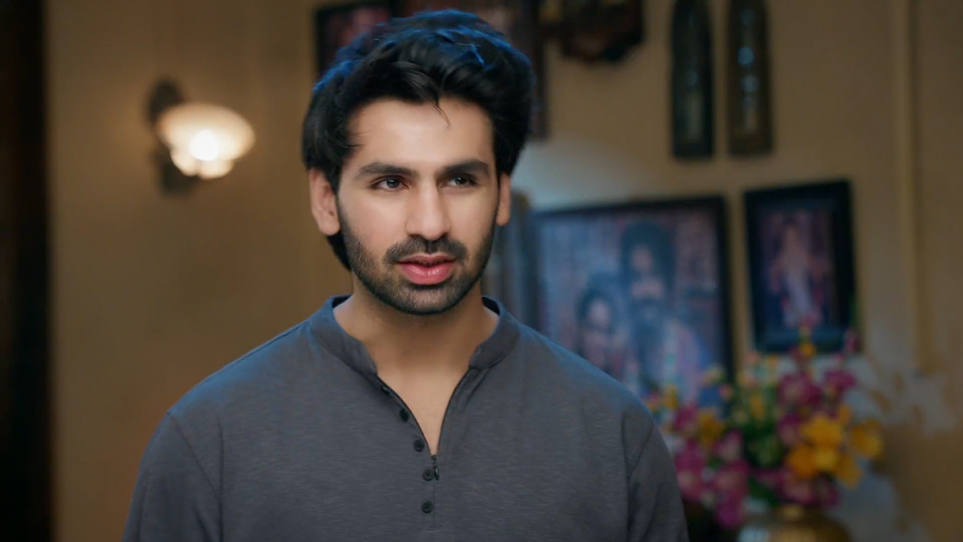 Udne Ki Aasha Online