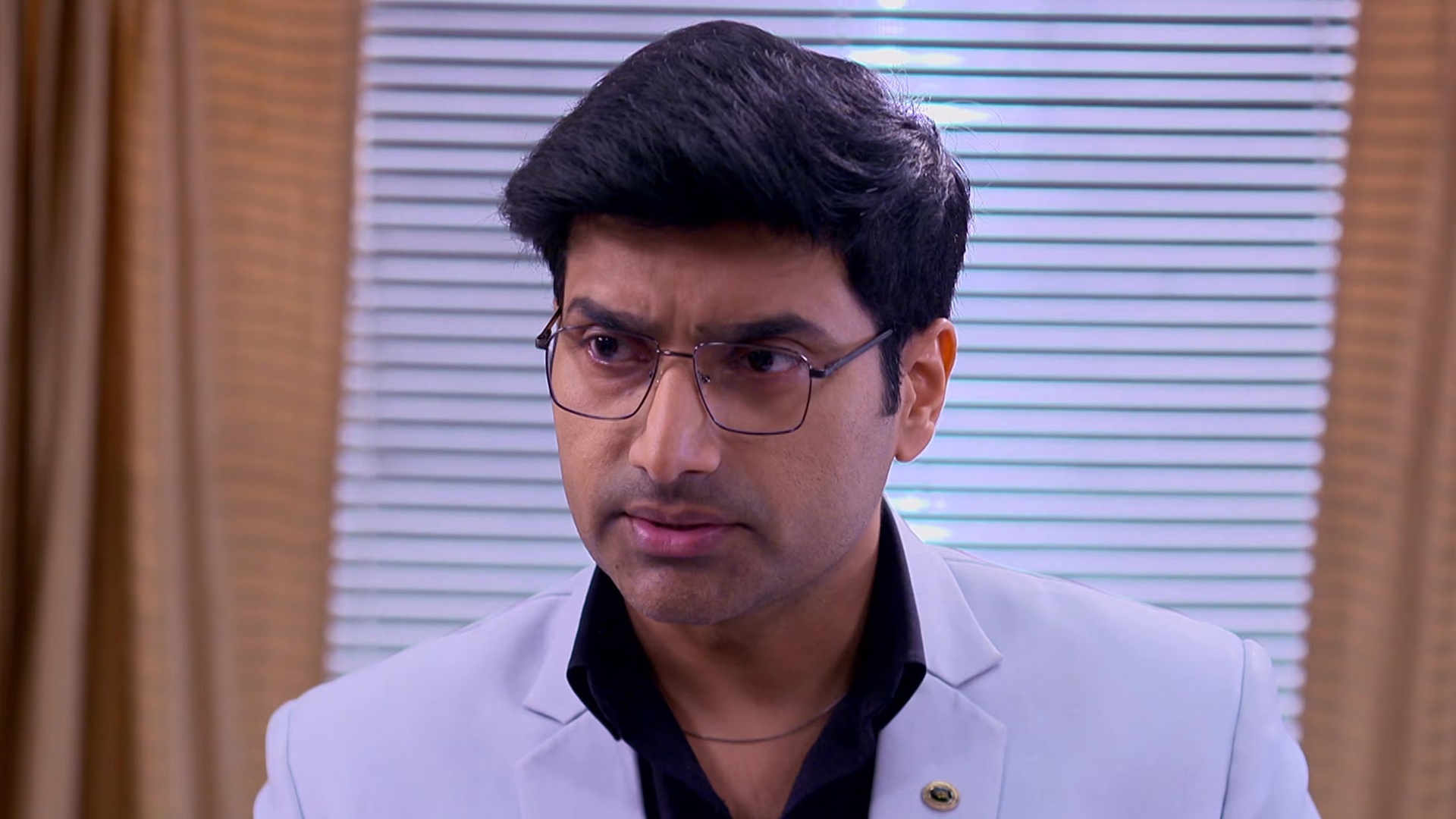 O Mor Dorodiya Online