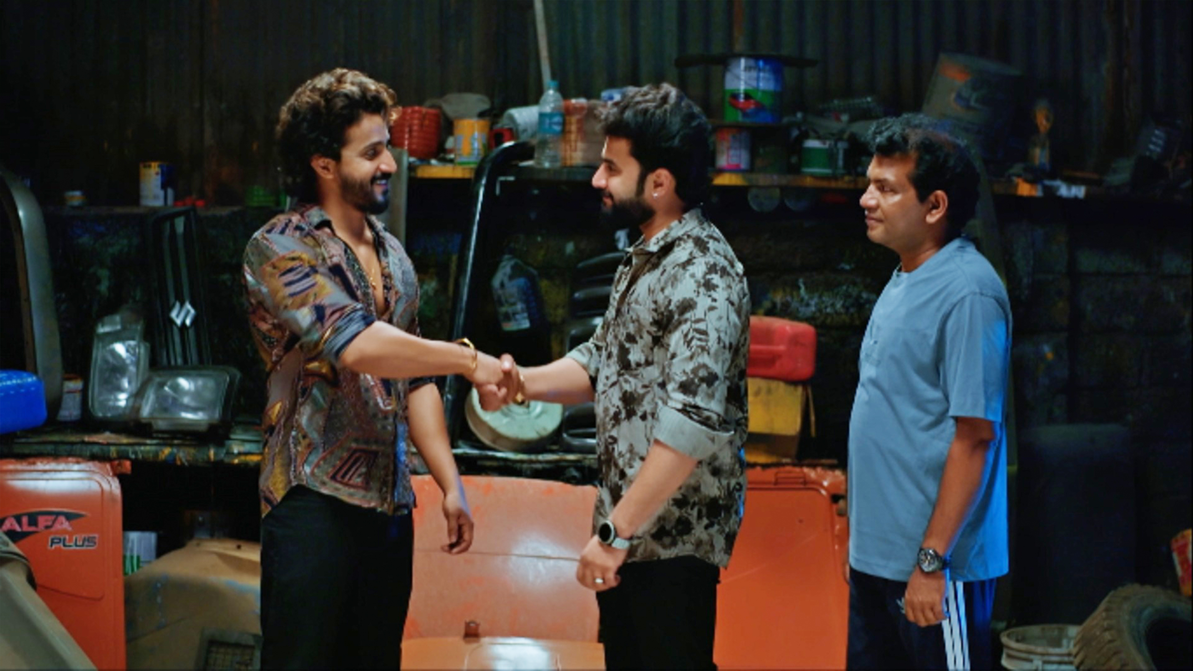 Othiri Othiri Swapnangal Online