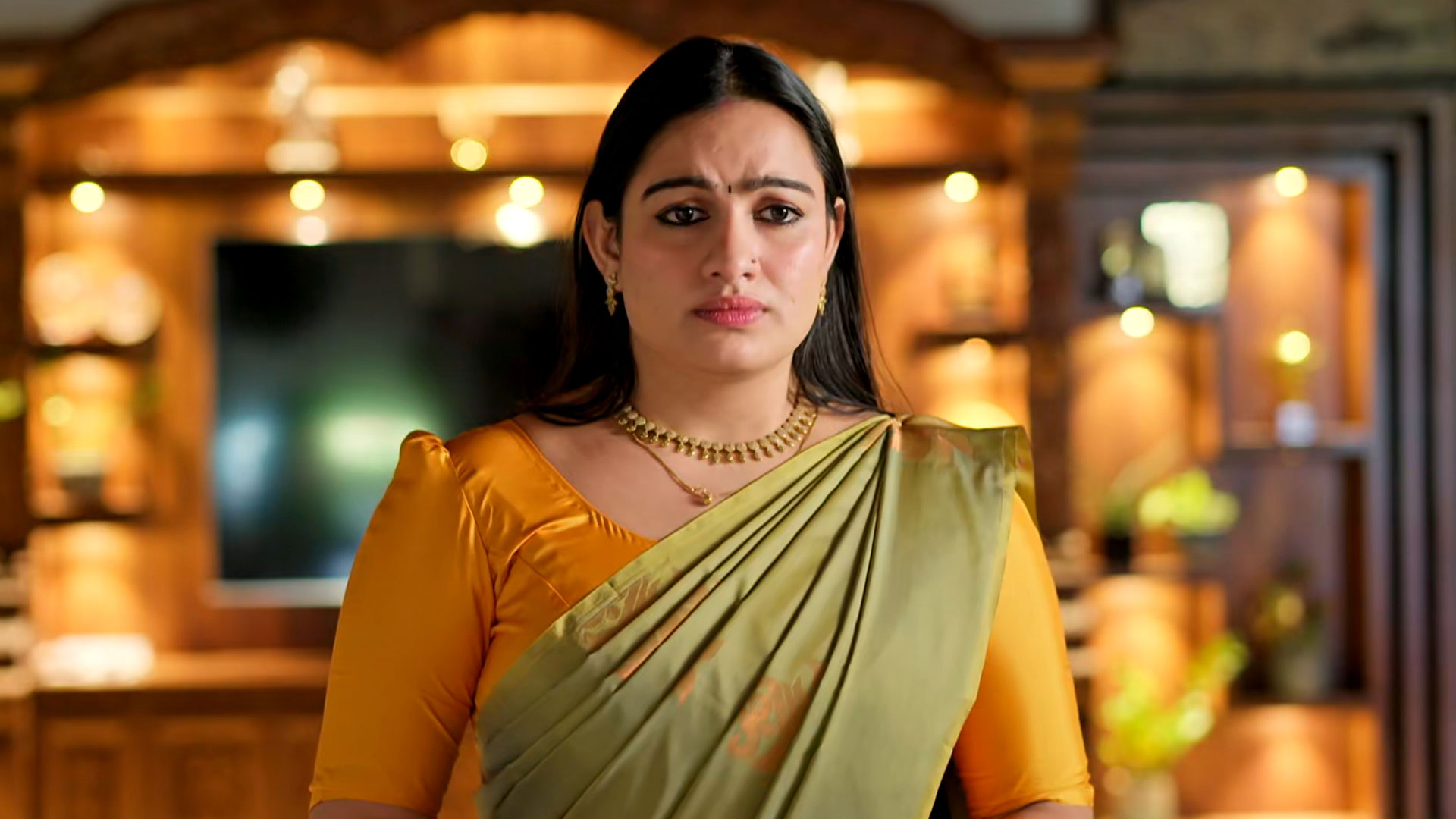 Kattathe Kilikoodu Online