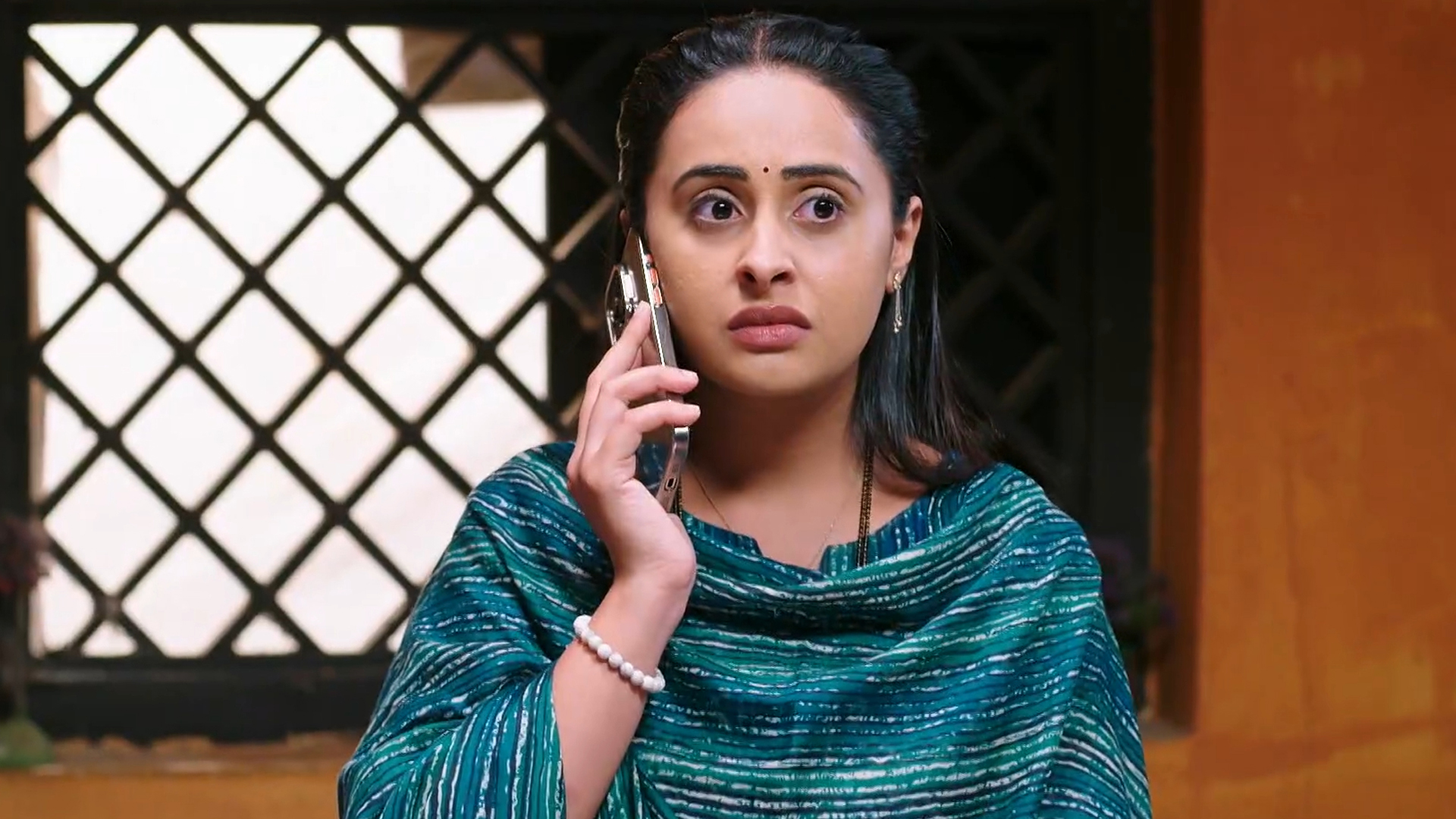 Sri Gandhada Gudi Online