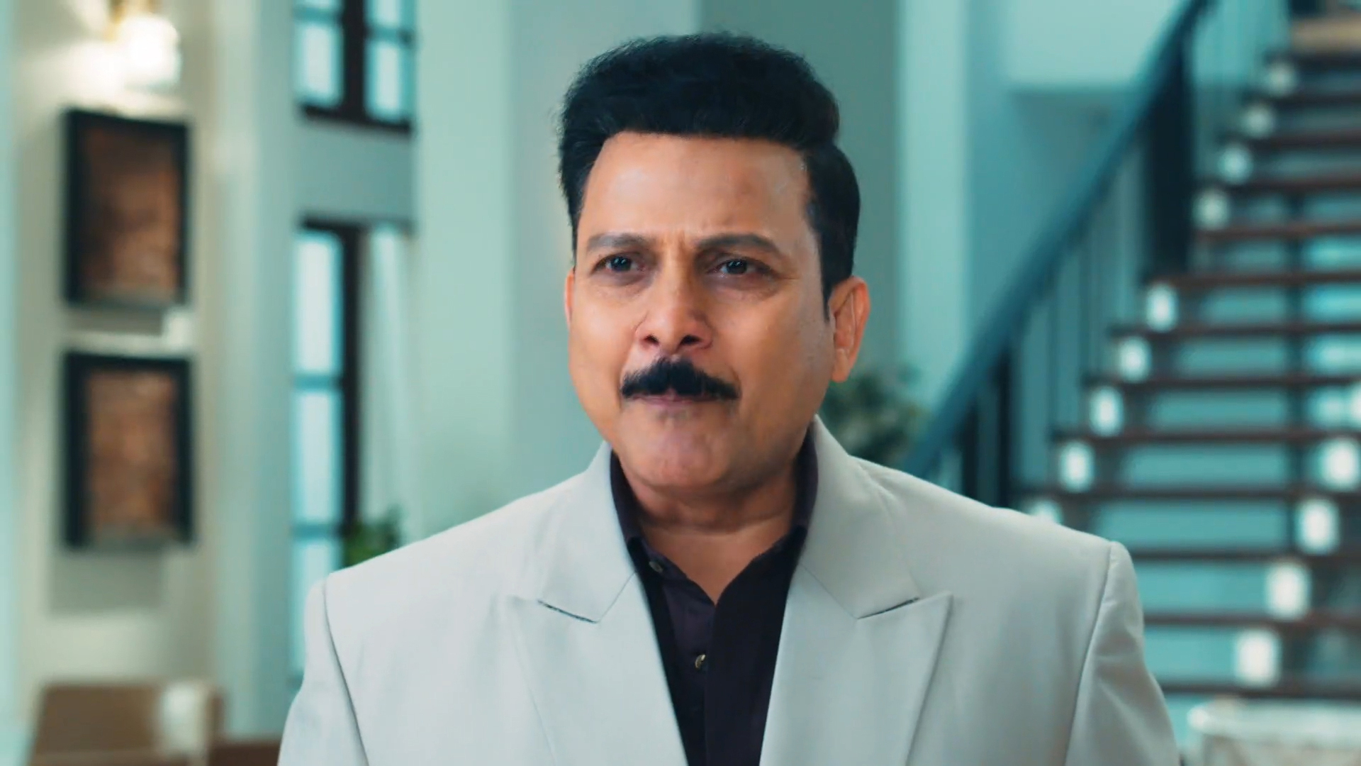 Maana Ke Hum Yaar Nahi Online