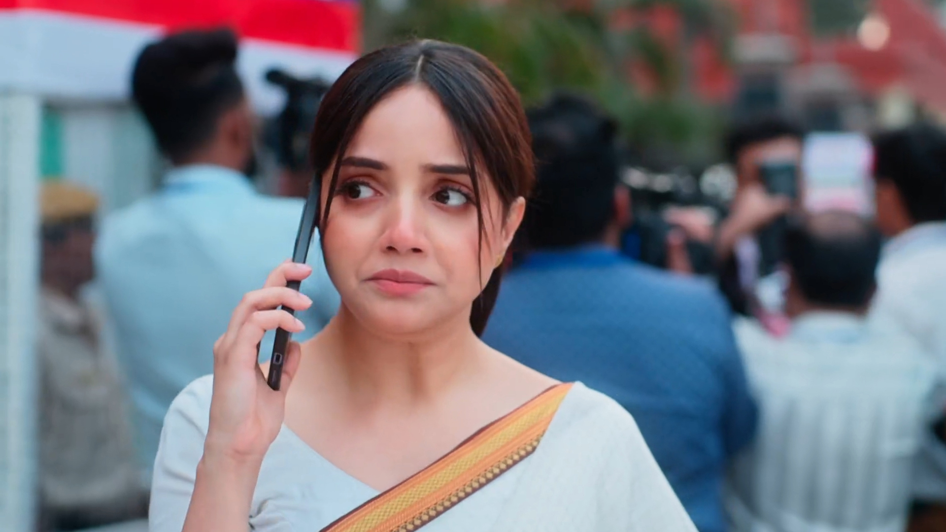 Aarti Anjali Awasthi Online