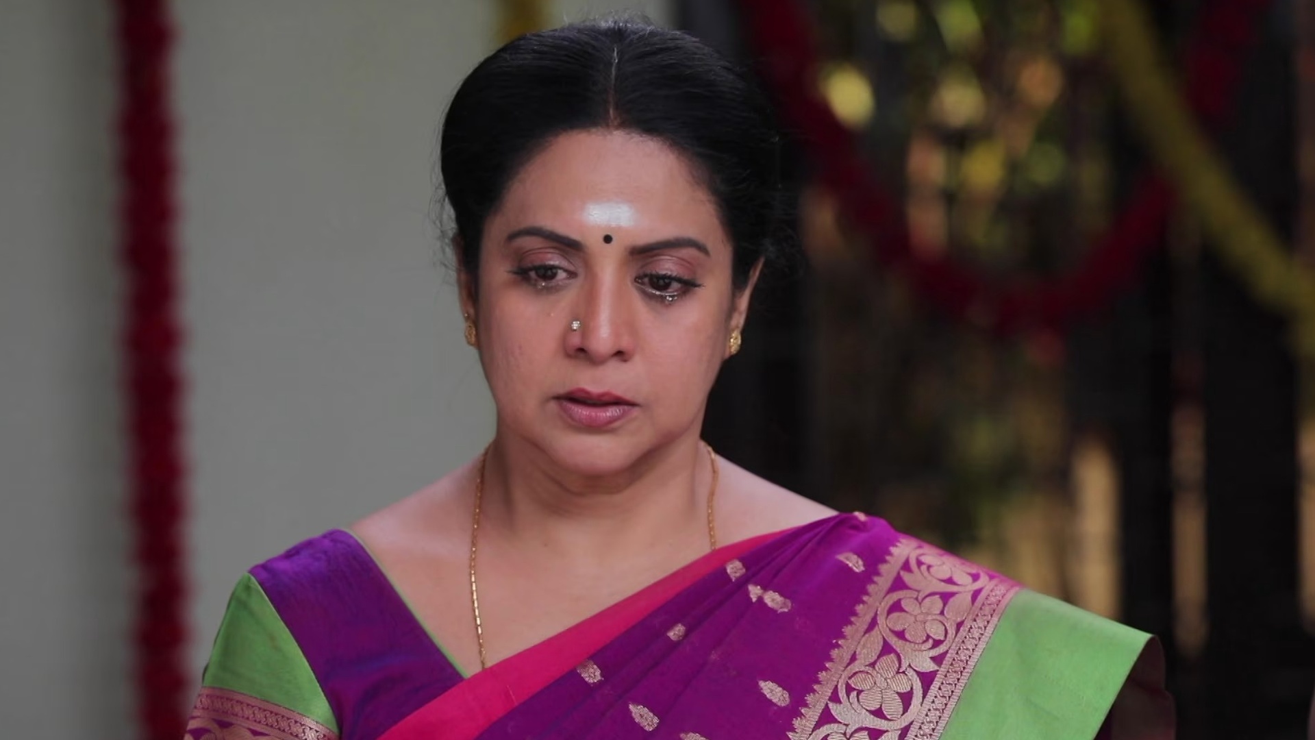 Dhanam - Ungalil Oruthi