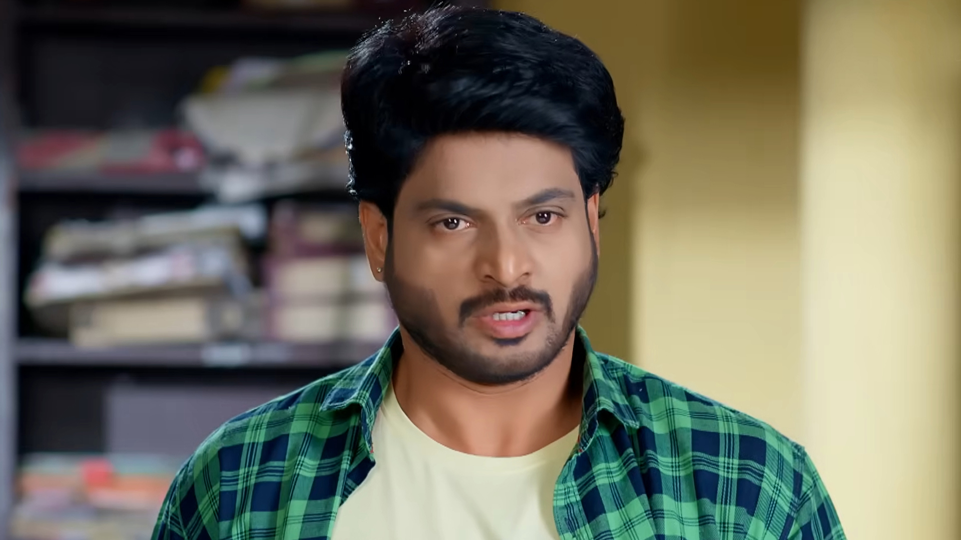 Andaala Rakshasi Online