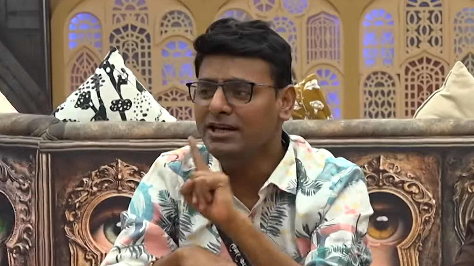 Bigg Boss Marathi Online