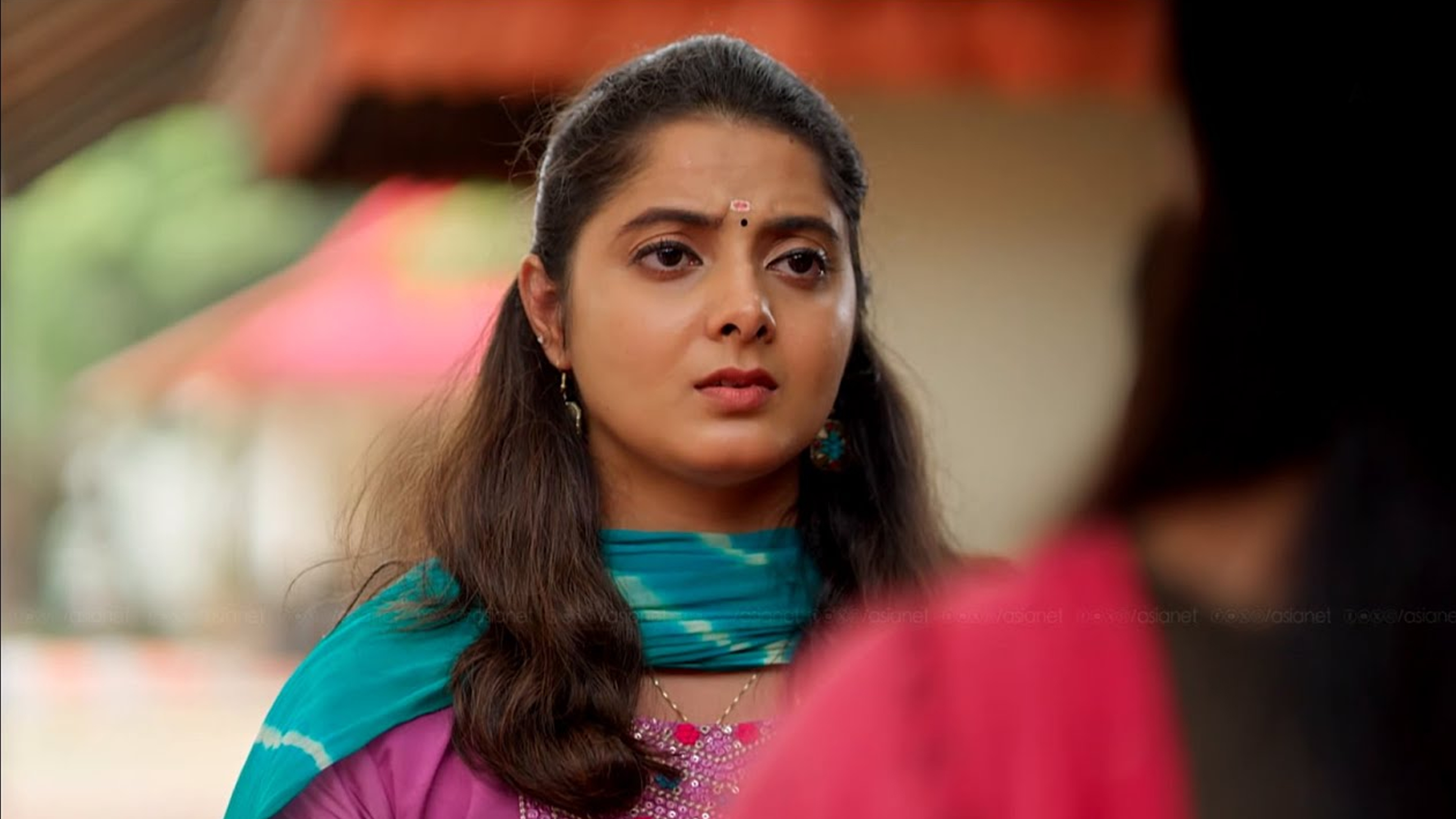 Kattathe Kilikoodu Online