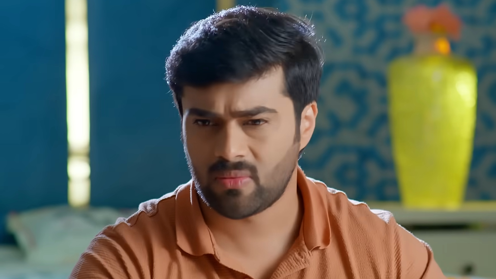 Andaala Rakshasi Online