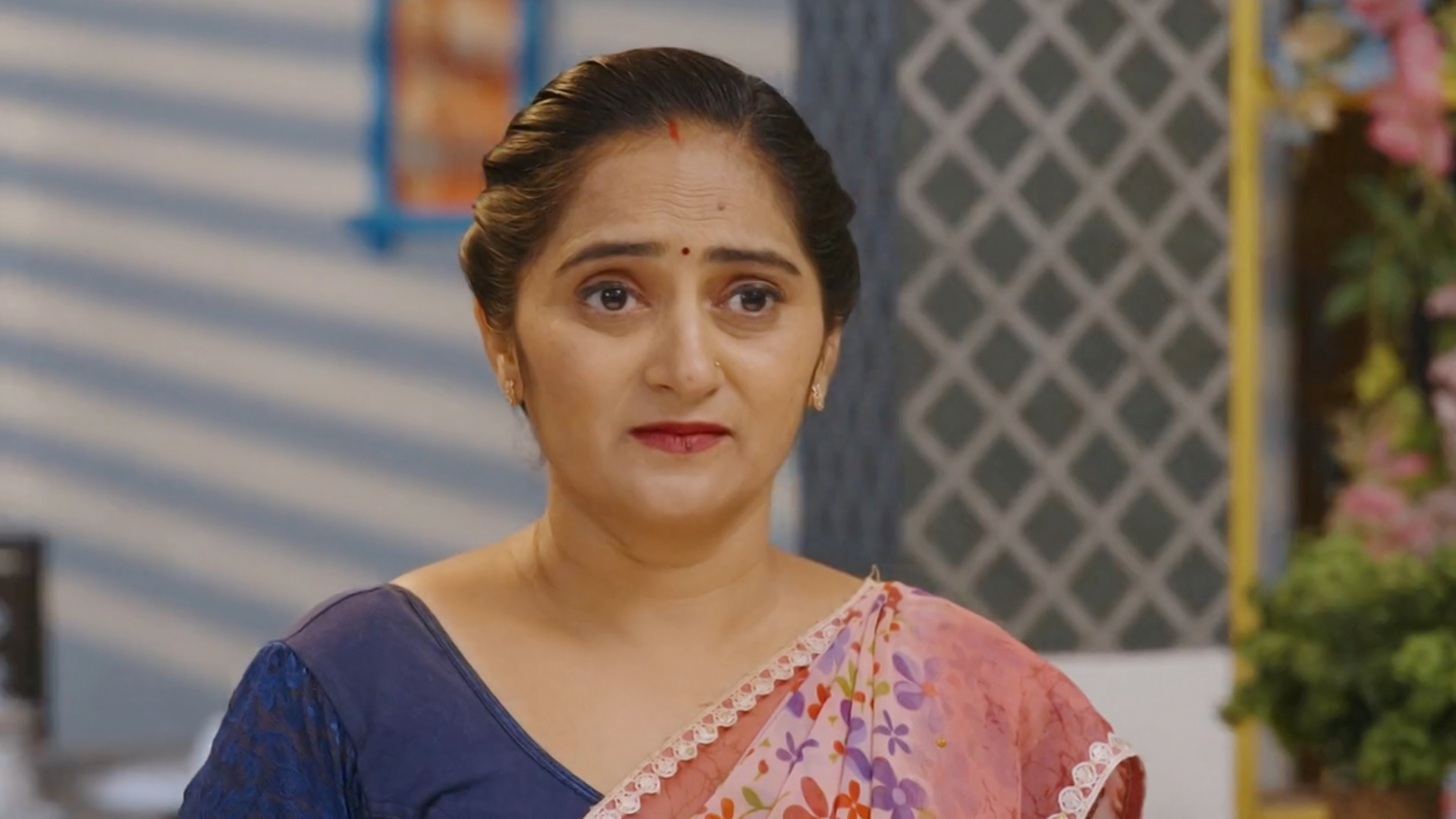 Rangai Jaane Rangma Online