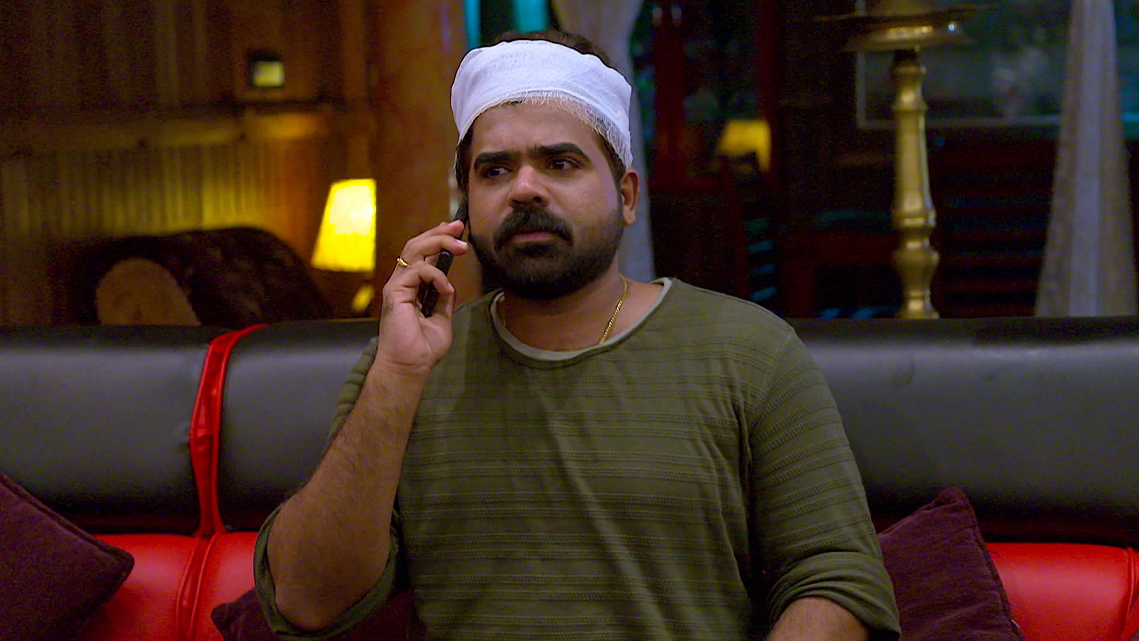 Thoovalsparsham Online