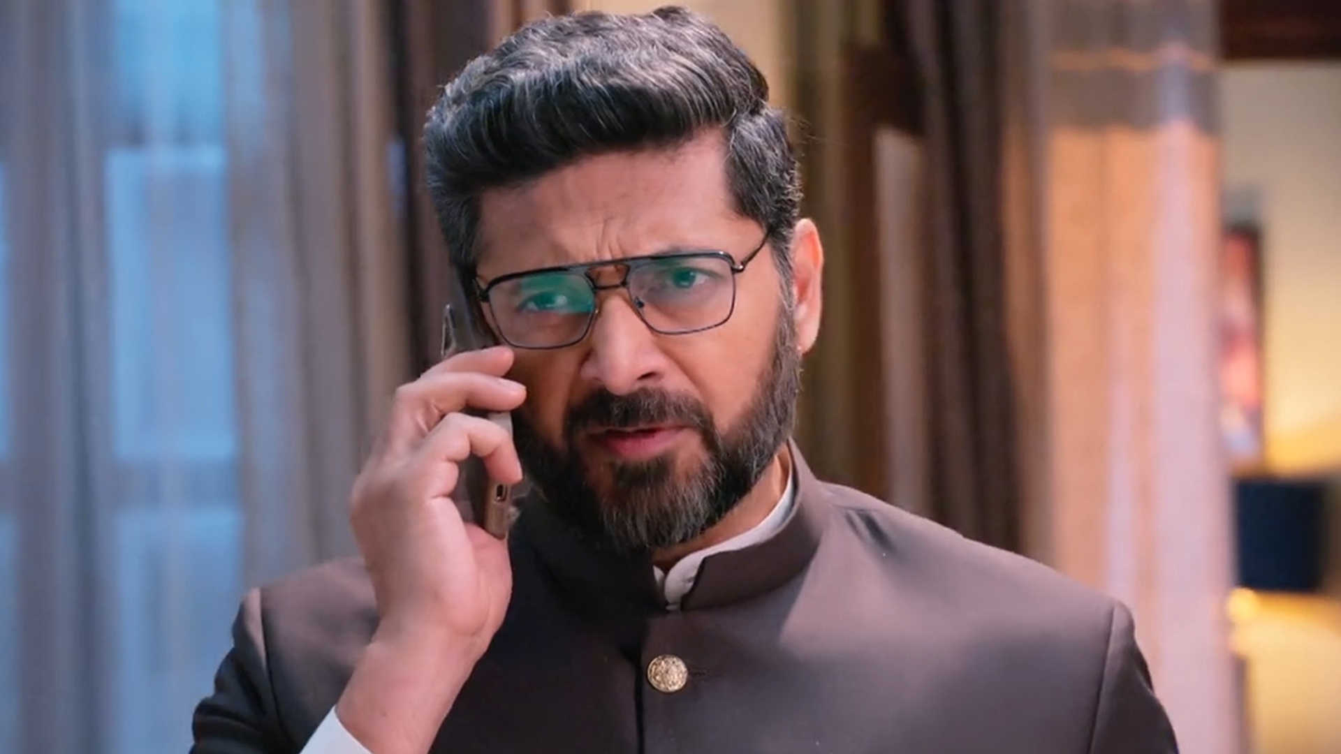 Mr & Mrs Parshuram Online