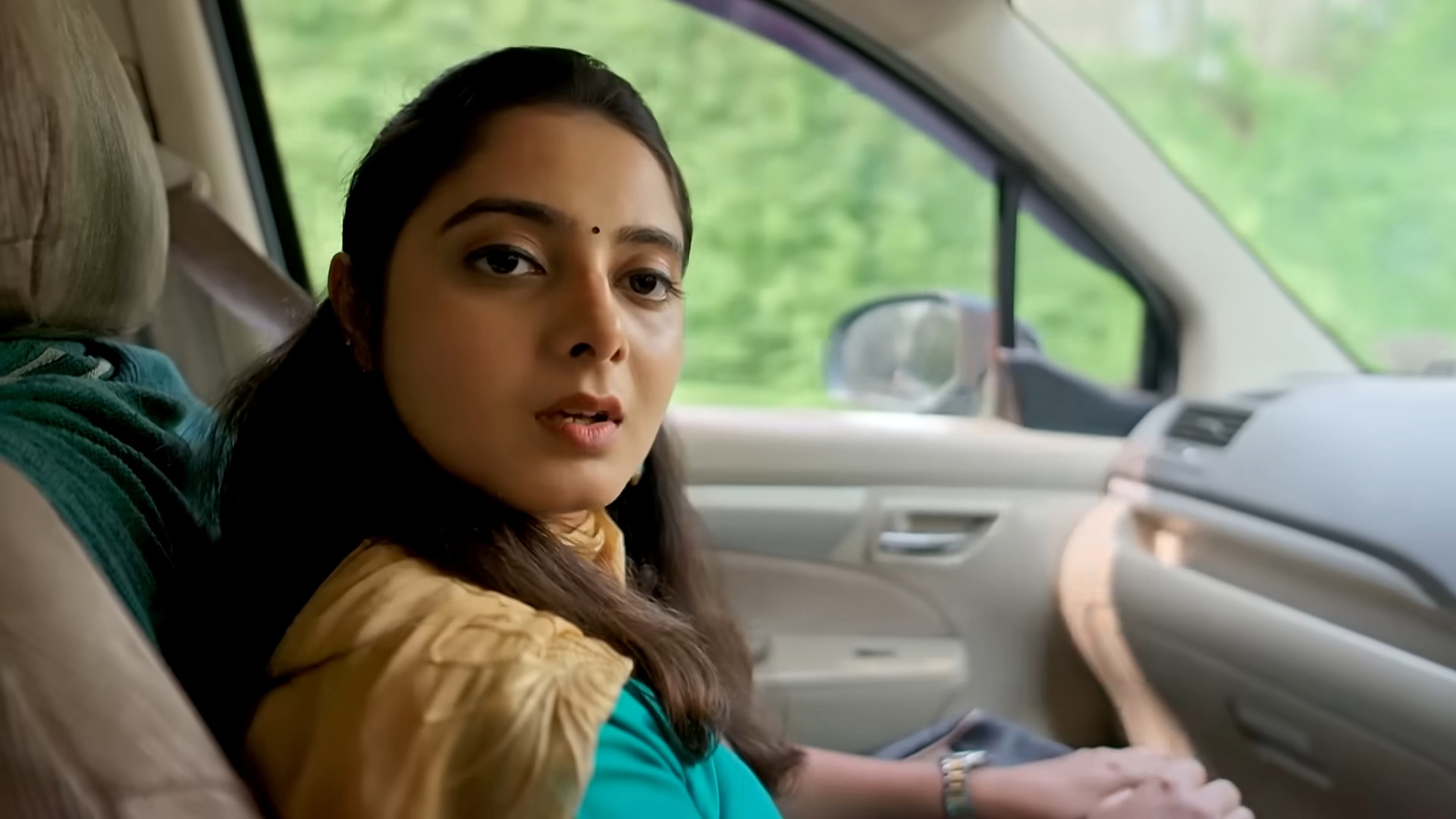 Kattathe Kilikoodu Online