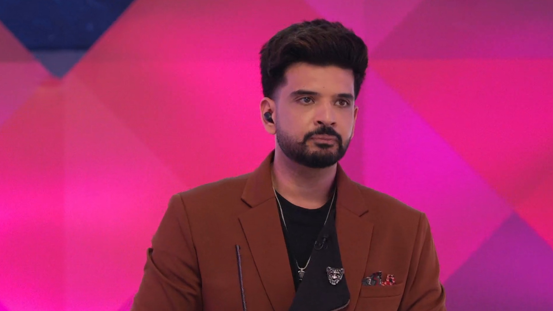 Splitsvilla X6 Behind the Villa Online