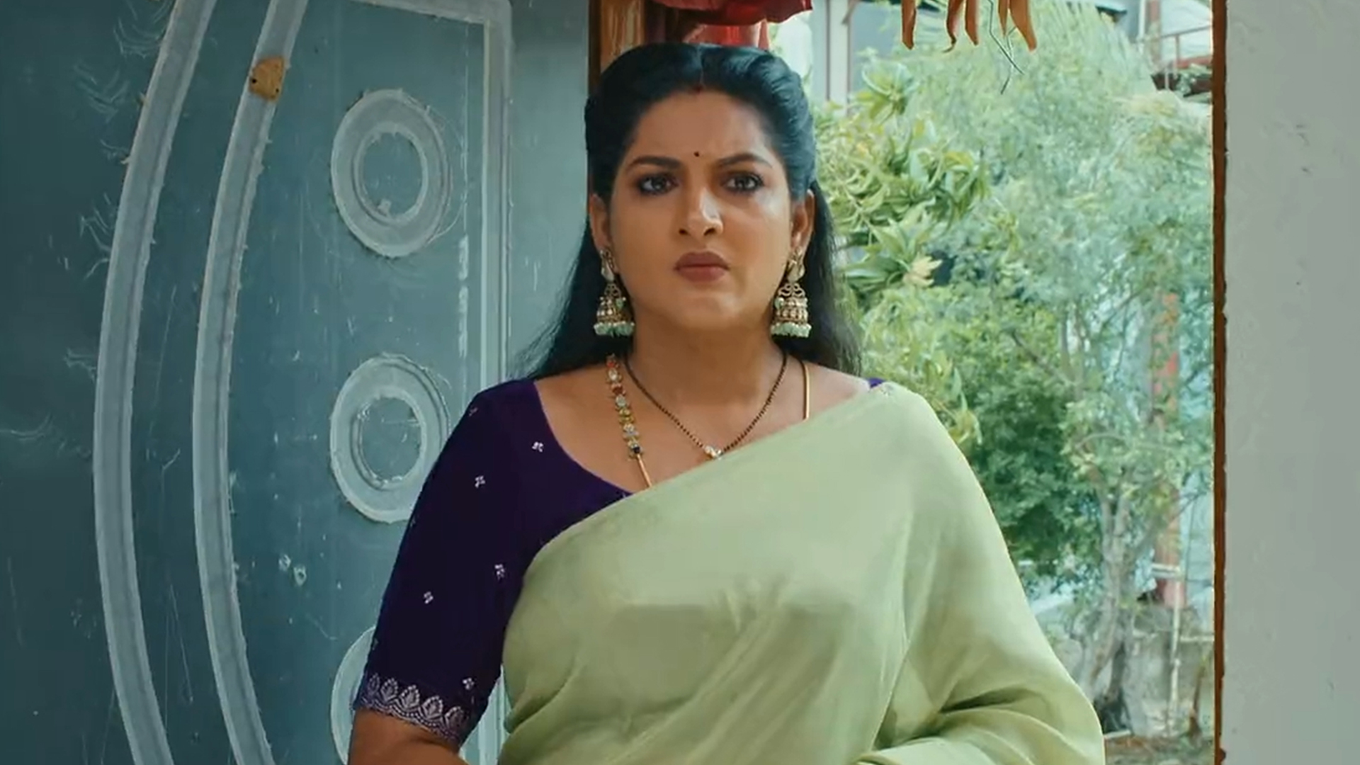 Maneye Mantralaya Online