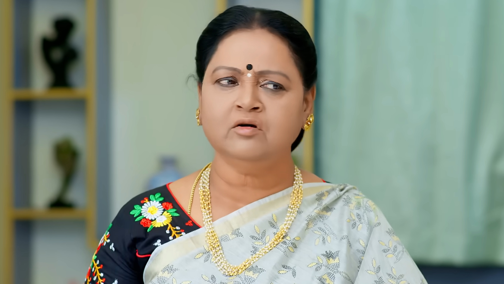 Andaala Rakshasi Online