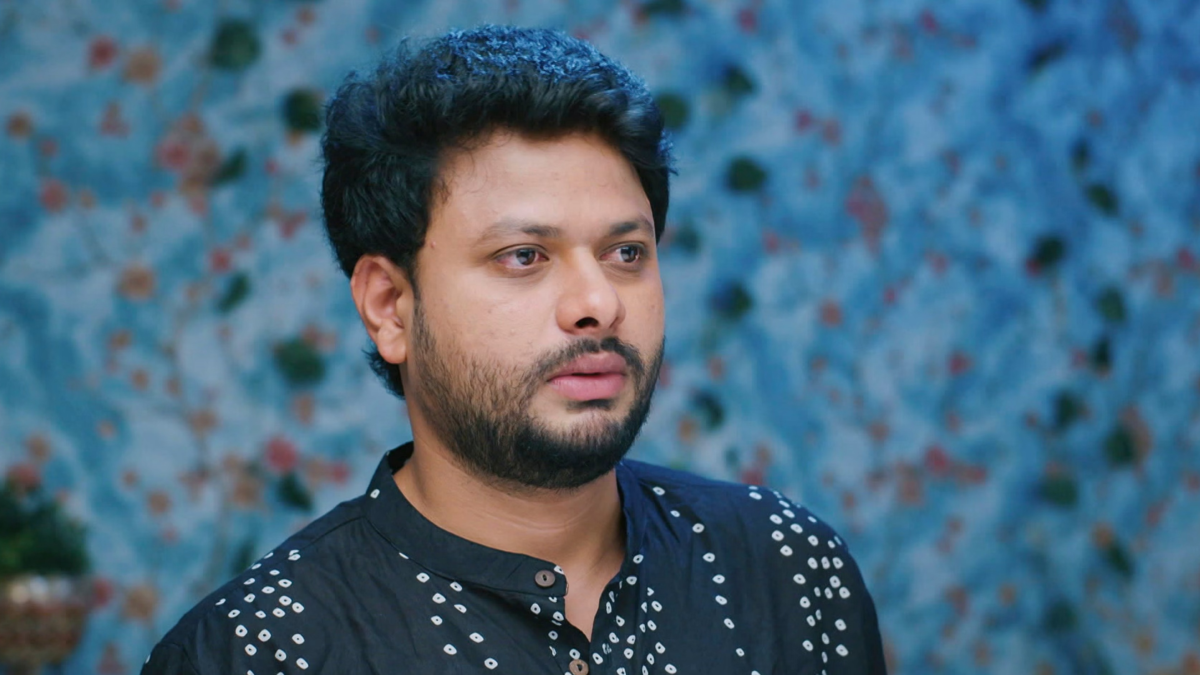 Maneye Mantralaya Online