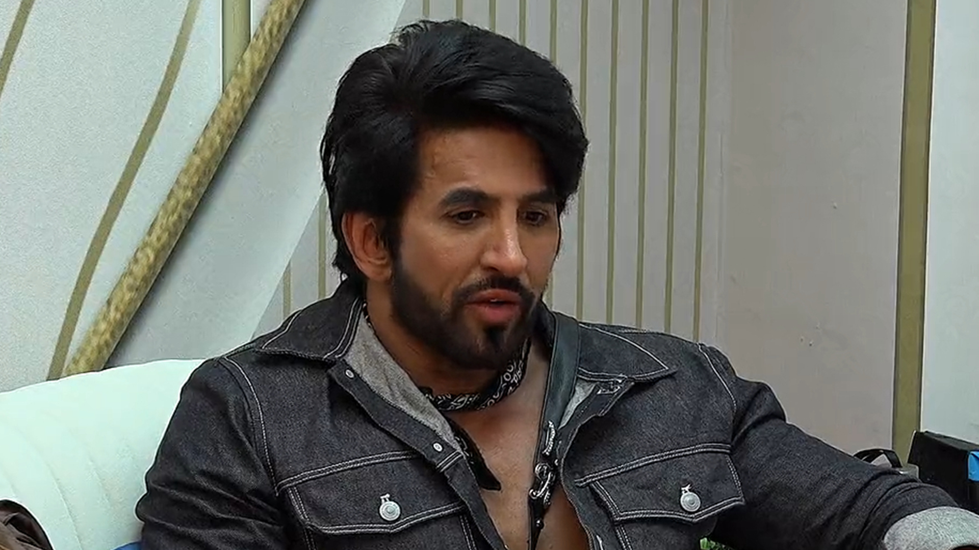 Bigg Boss Marathi Online