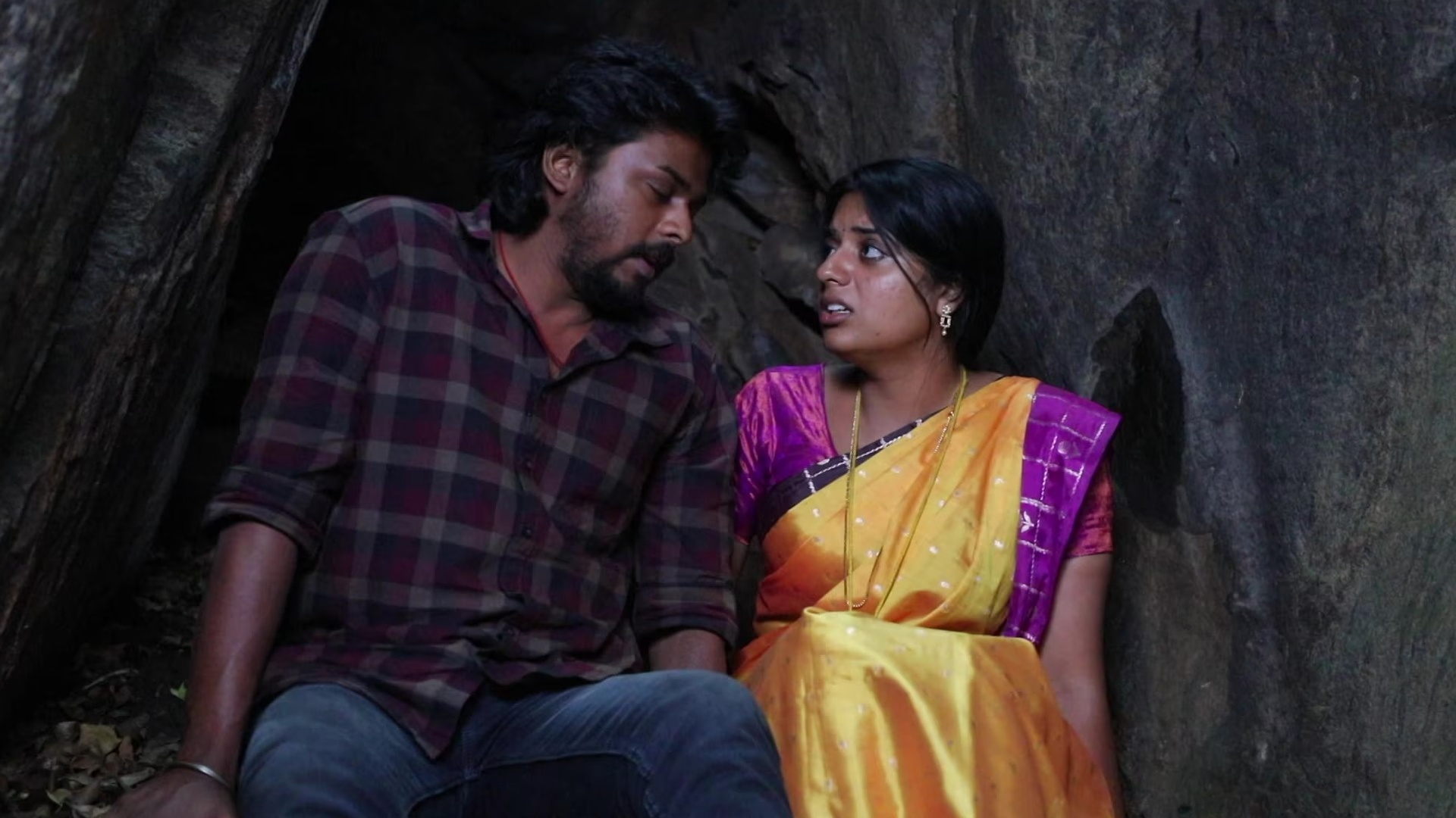 Dhanam - Ungalil Oruthi Online