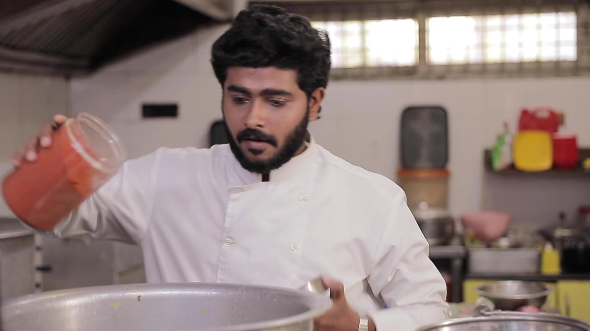 Kanmani Anbudan Online