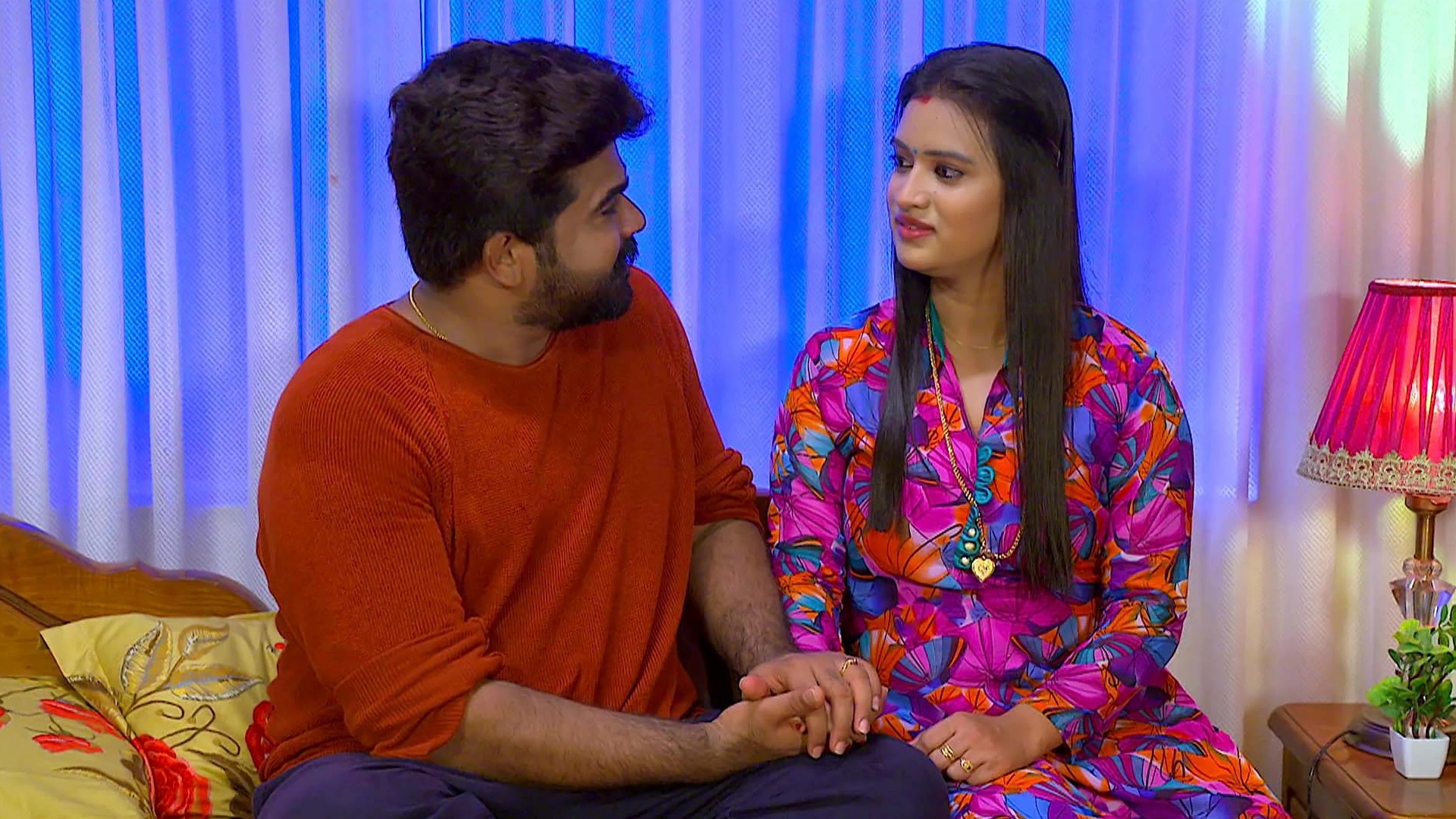 Thoovalsparsham Online