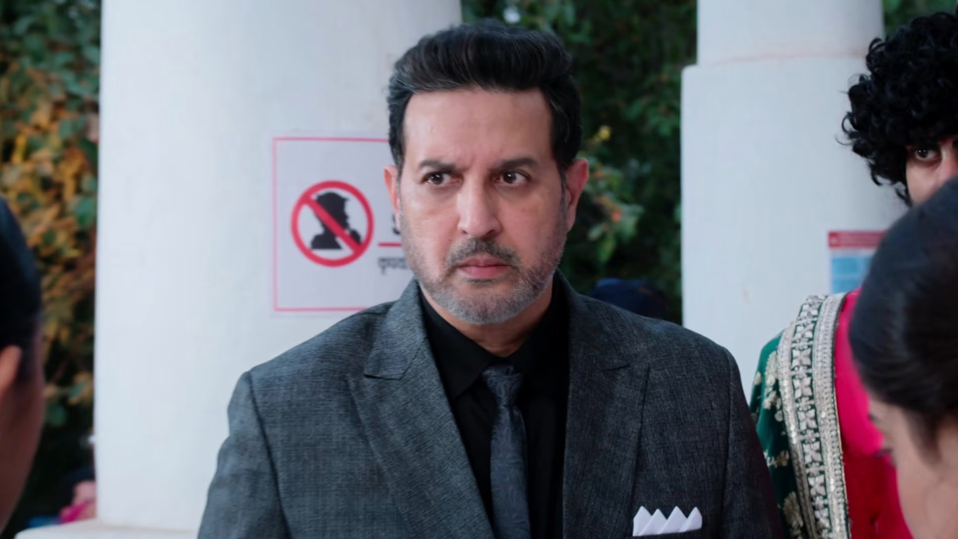 Mr & Mrs Parshuram Online