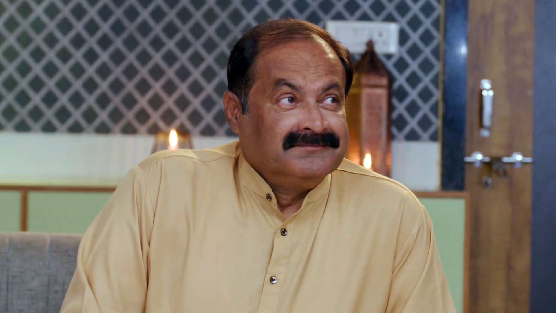 Rangai Jaane Rangma Online