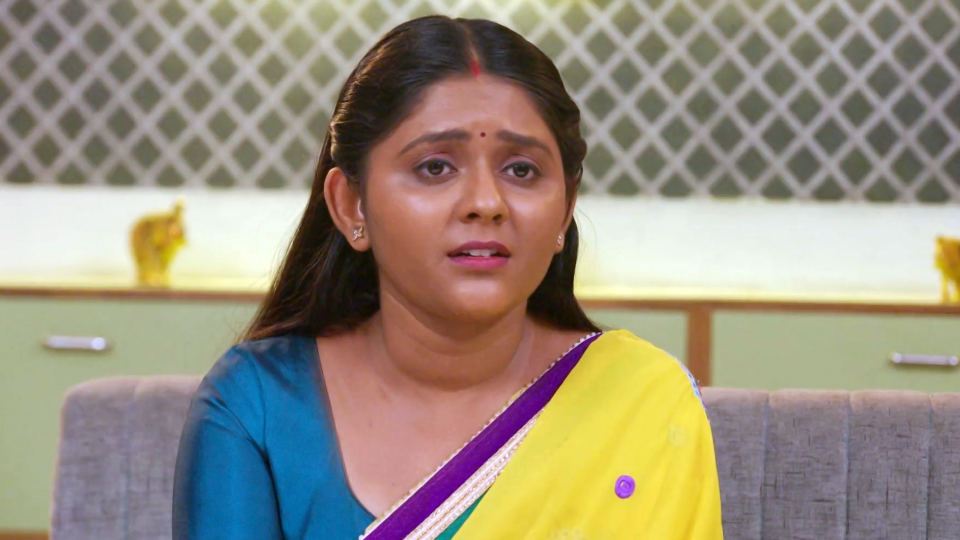 Rangai Jaane Rangma Online