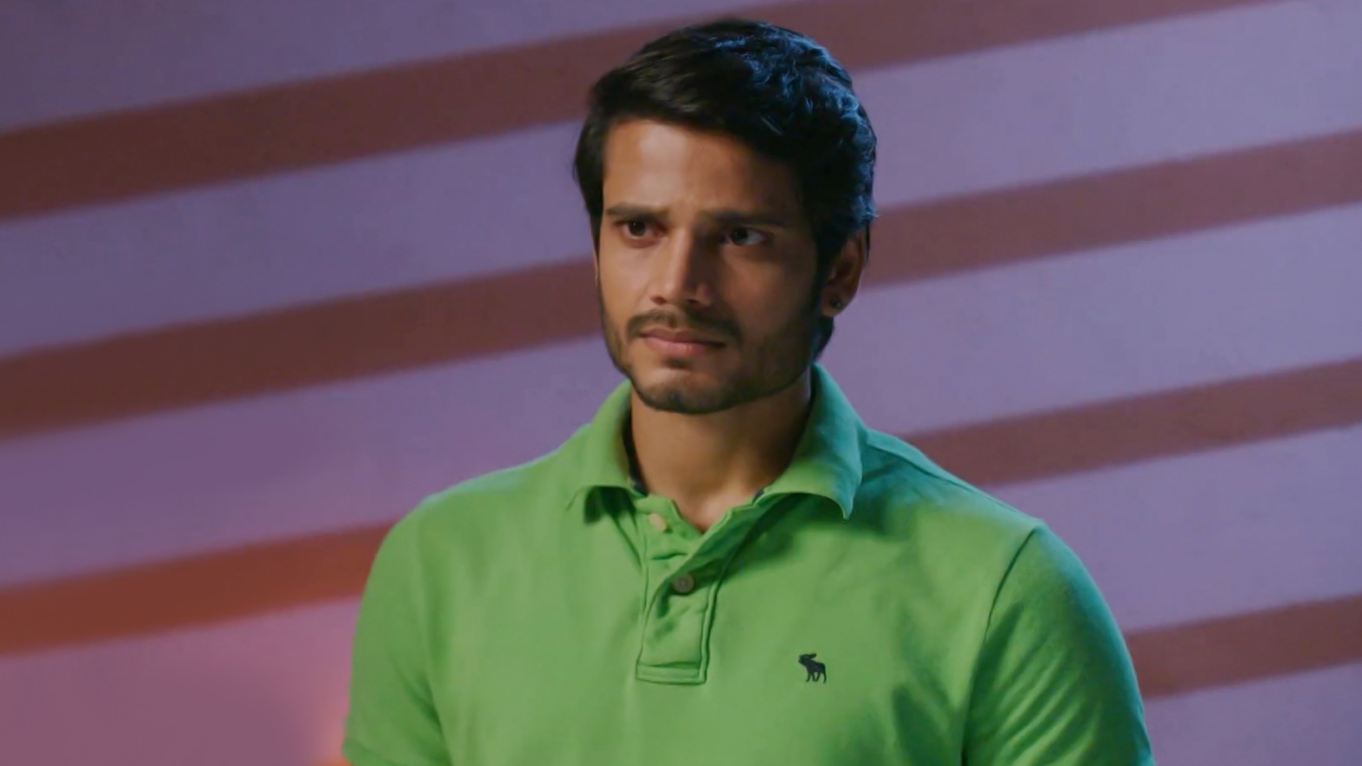 Rangai Jaane Rangma Online