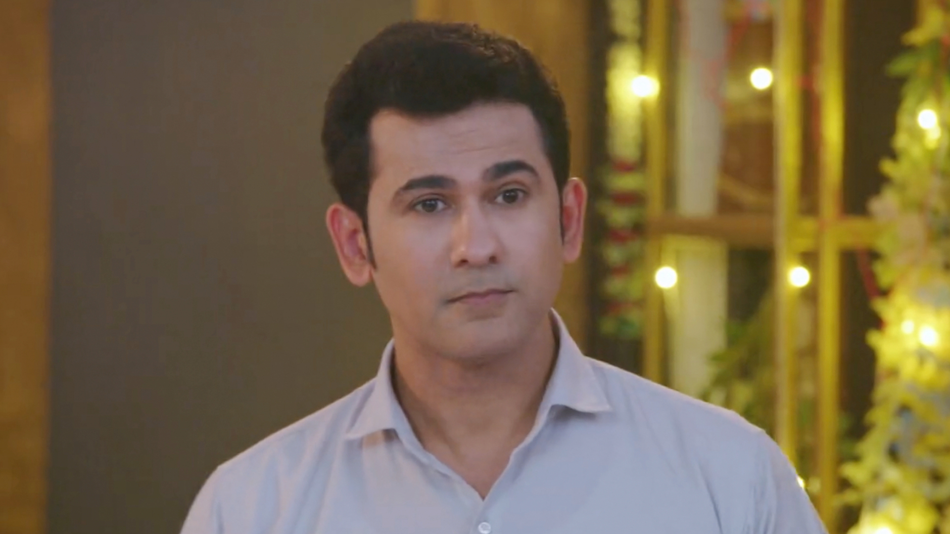 Rangai Jaane Rangma Online