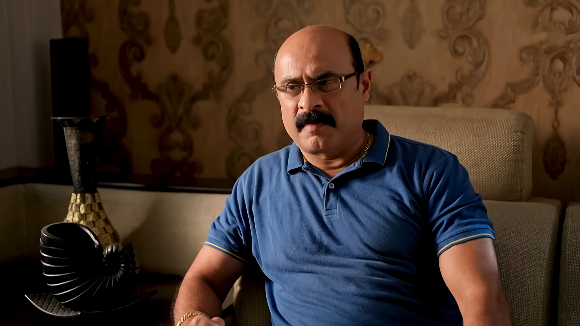 Kattathe Kilikoodu Online