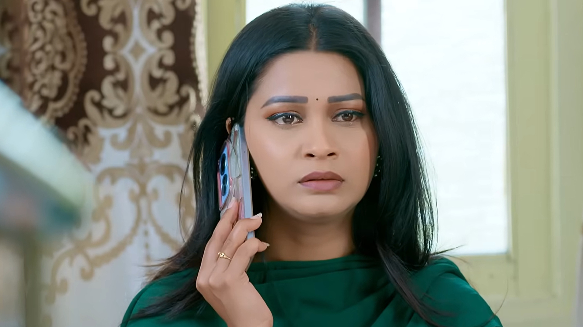 Andaala Rakshasi Online