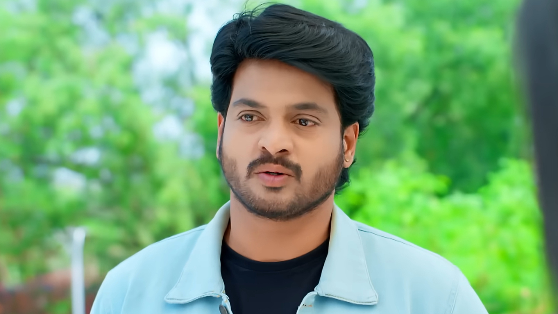 Andaala Rakshasi Online