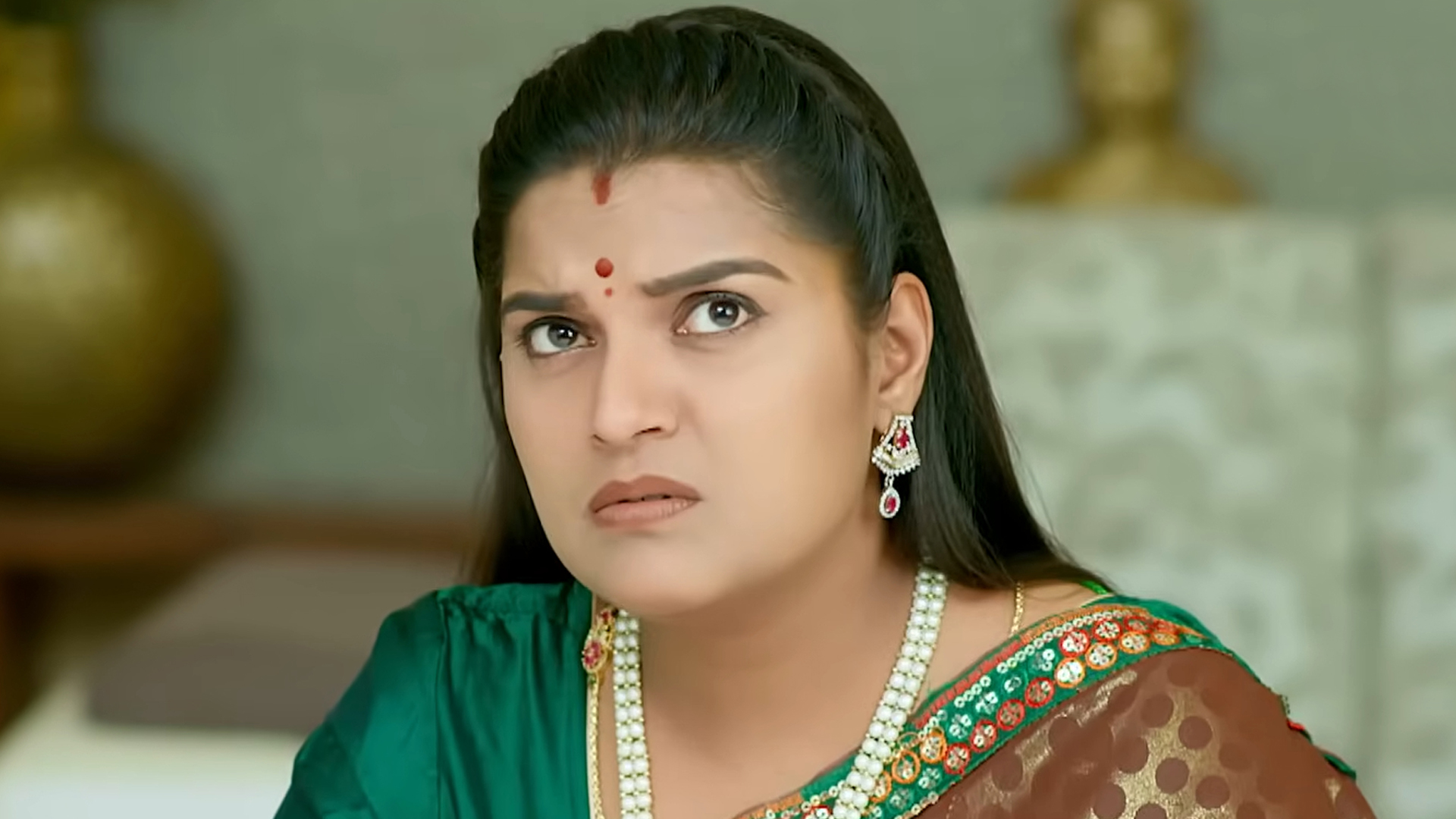 Andaala Rakshasi Online