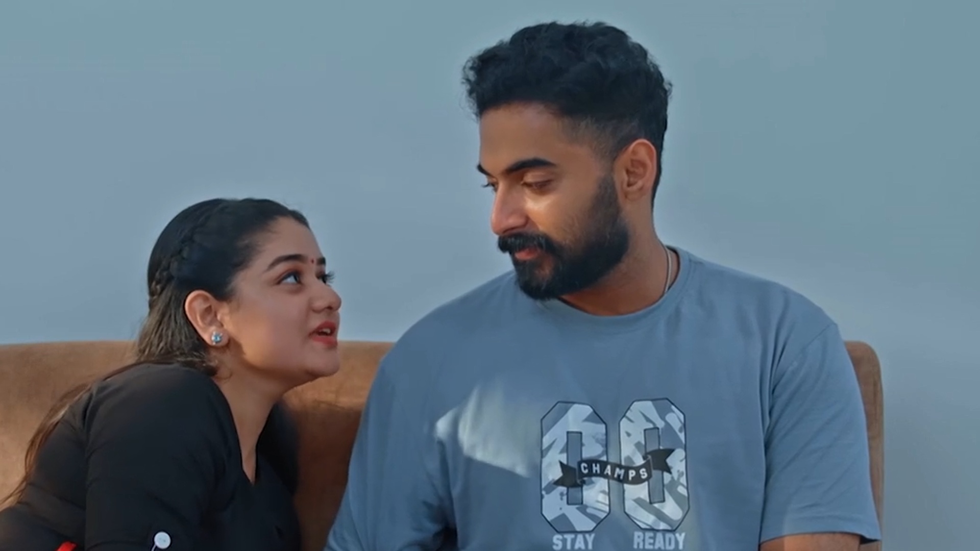 Super Kanmani Online