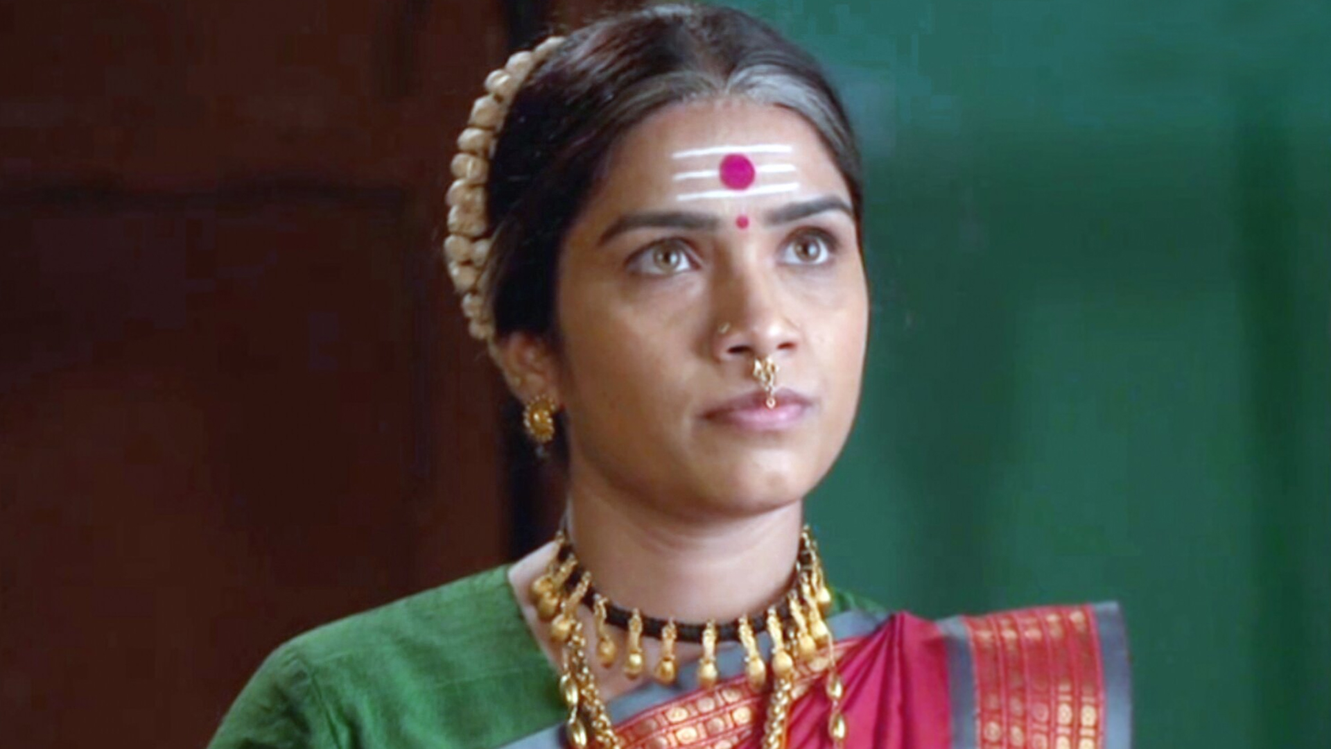 Pavada Purusha Online