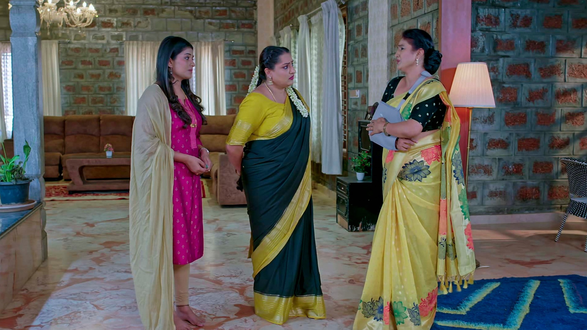 Snehada Kadalalli