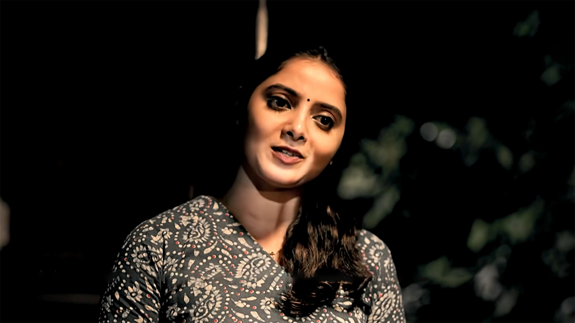 Kattathe Kilikoodu Online