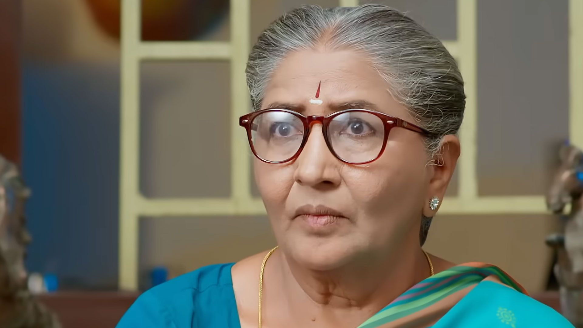 Andaala Rakshasi Online