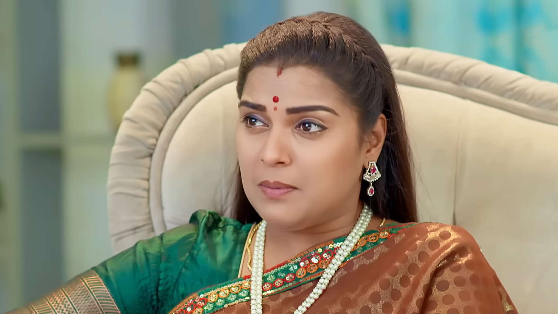 Andaala Rakshasi Online