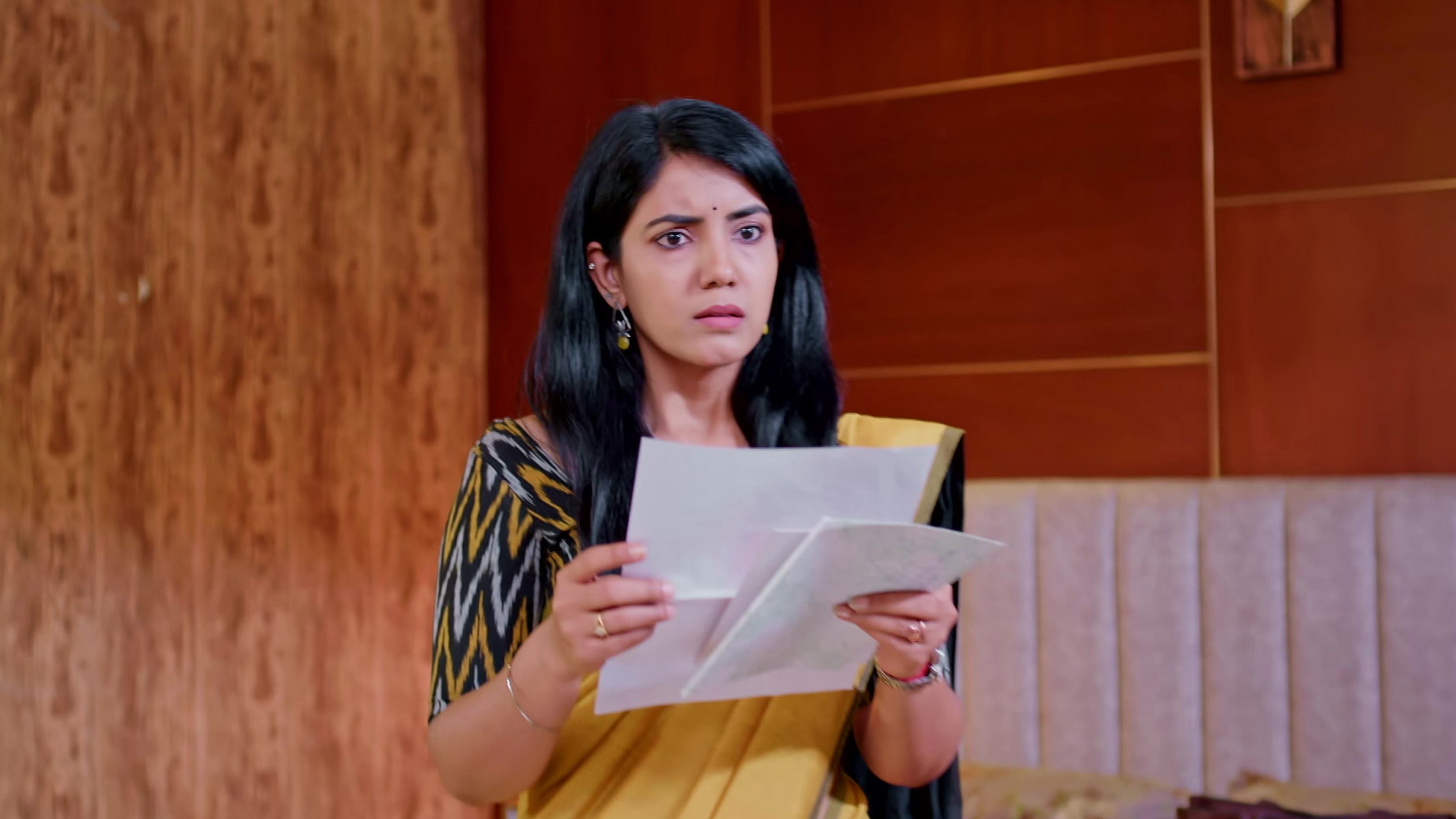 Snehada Kadalalli Online