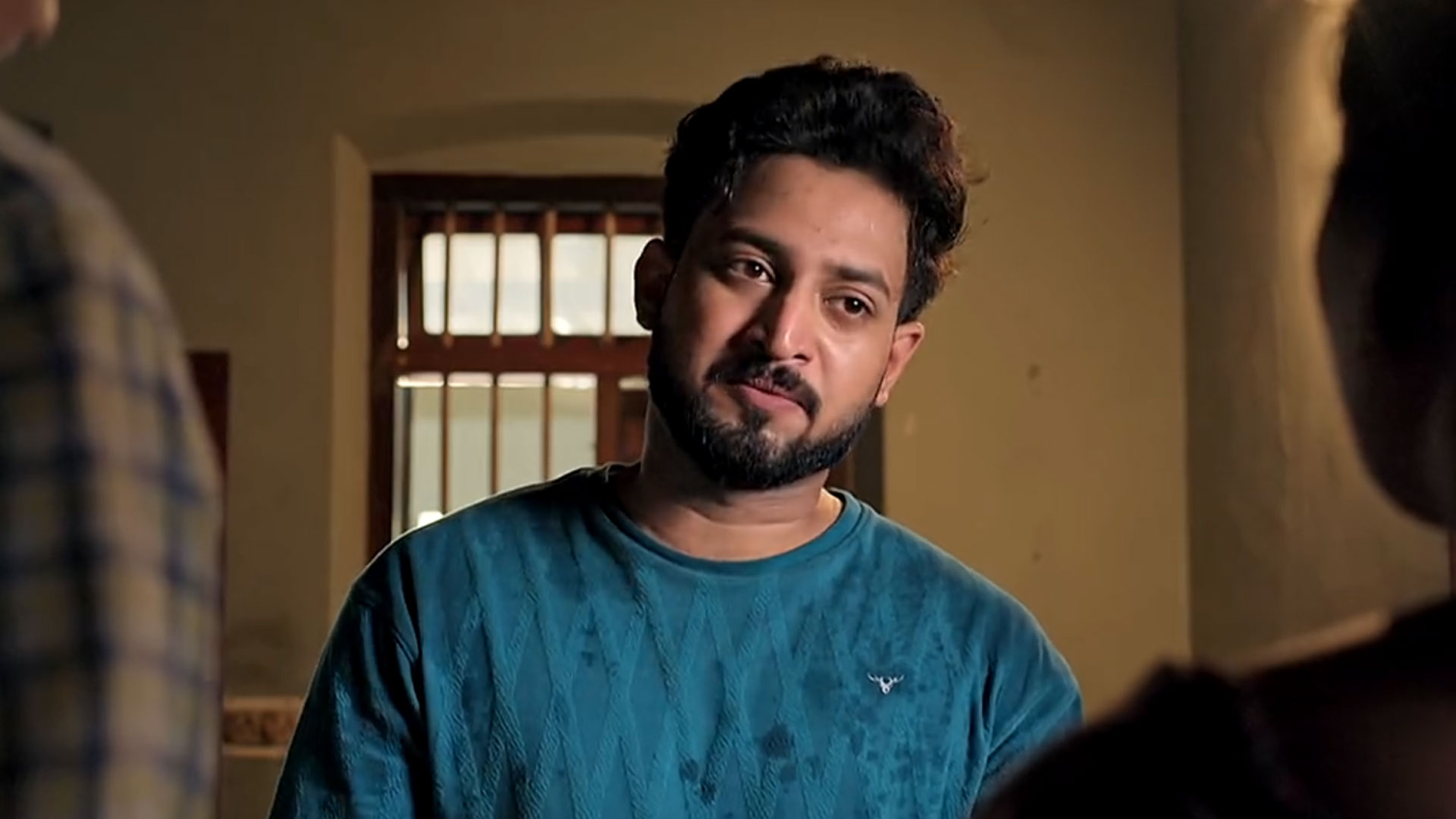 Kattathe Kilikoodu Online
