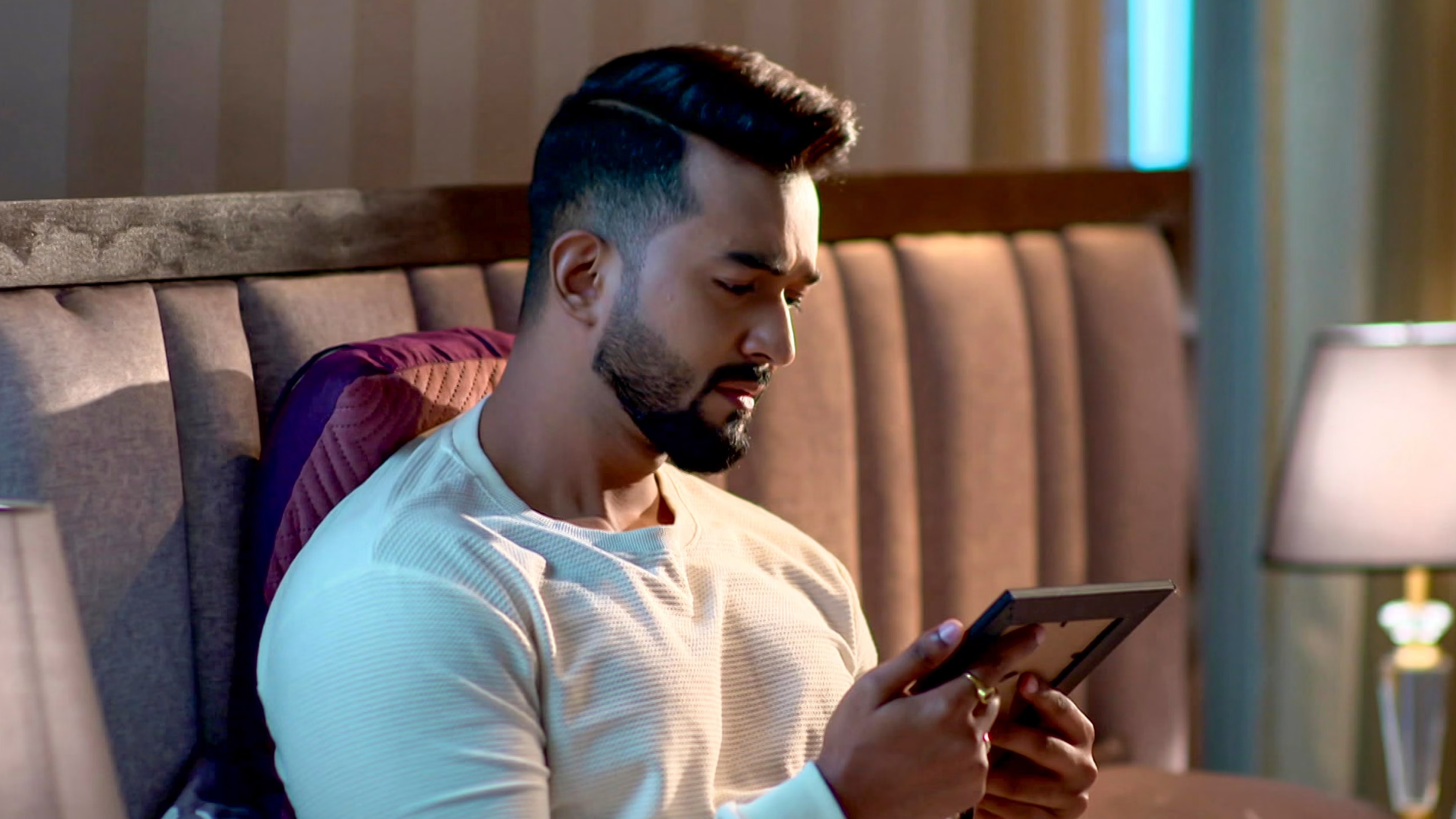 Sudhu Tomari Jonyo Online