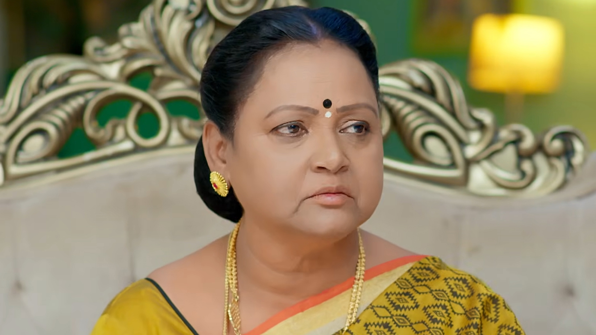 Andaala Rakshasi Online