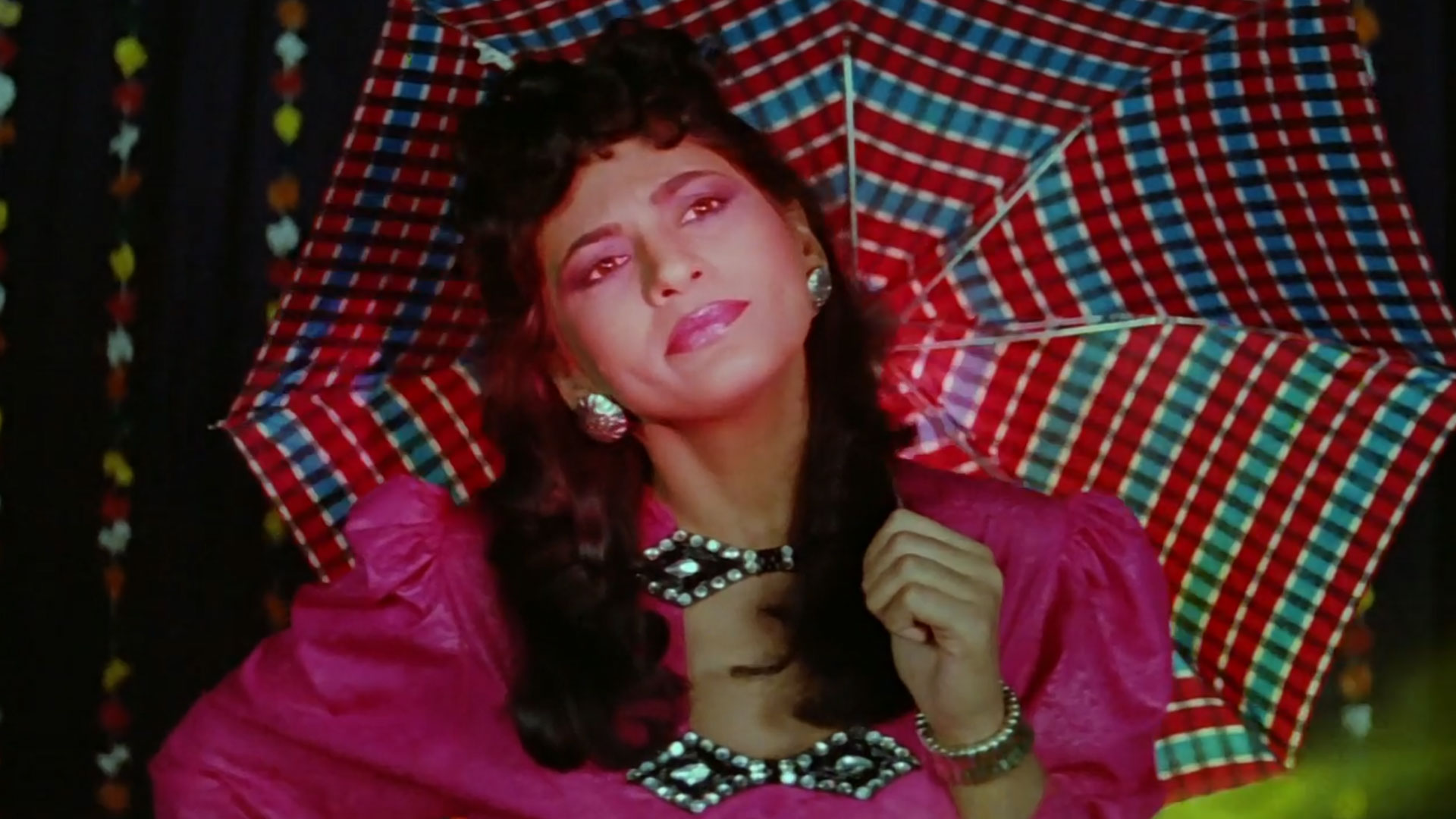 Aaj Ke Angaarey Online