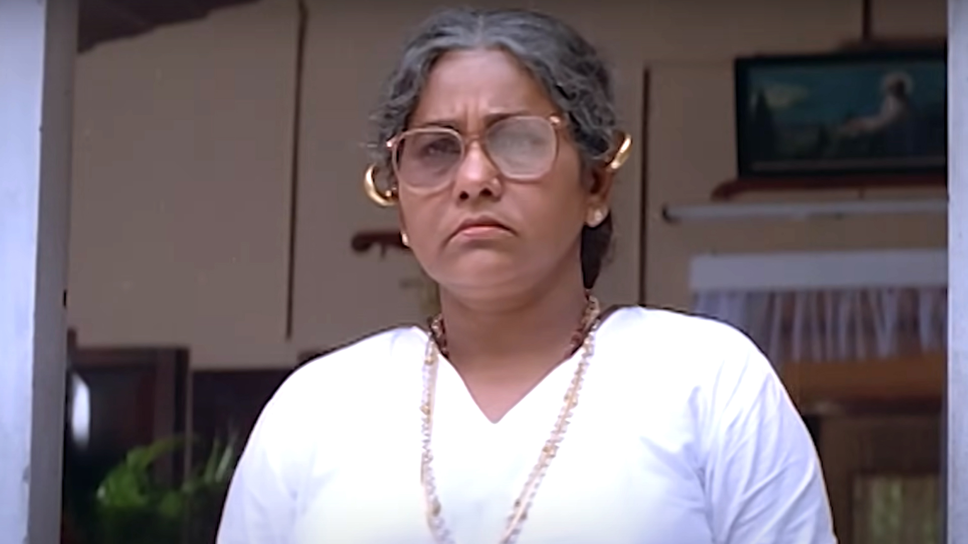 Aniyathi Pravu Online